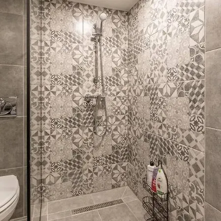 Apartament E39 Eotvos *